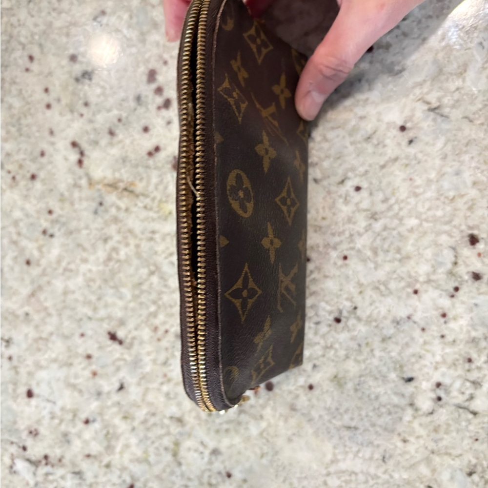 Louis Vuitton Monogram Cosmetic Pouch - Picture 3 of 9